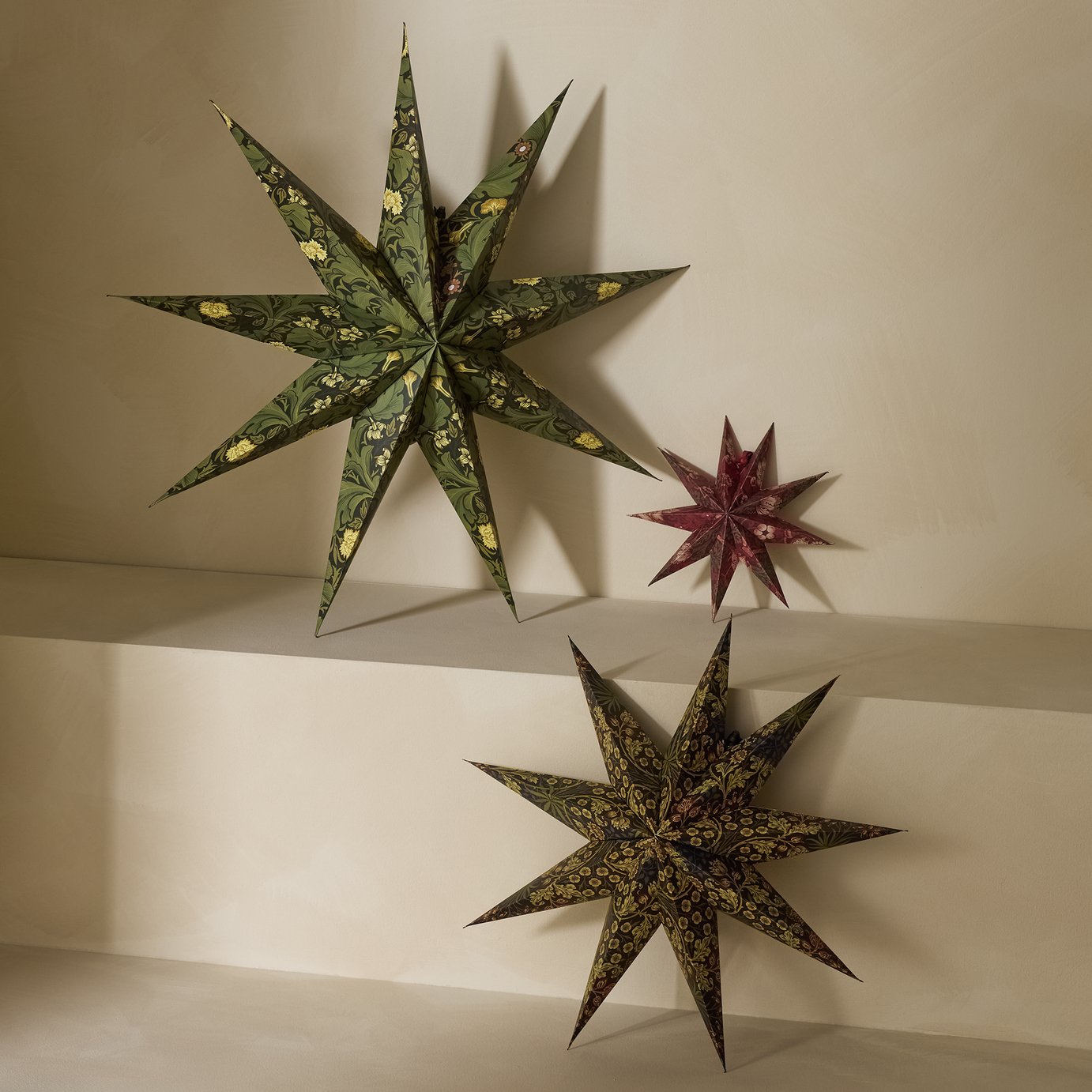 Habitat x Morris & Co. Medium Paper Star Christmas Decoration - Pack of 3