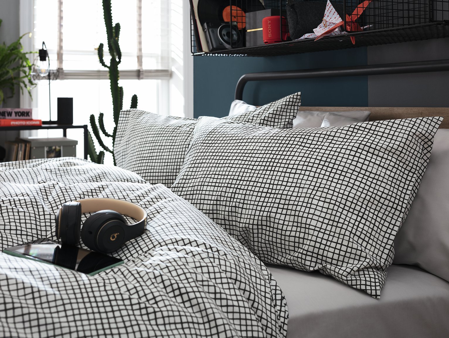 Habitat Willow Cotton Standard Pillowcase Pair - White Black