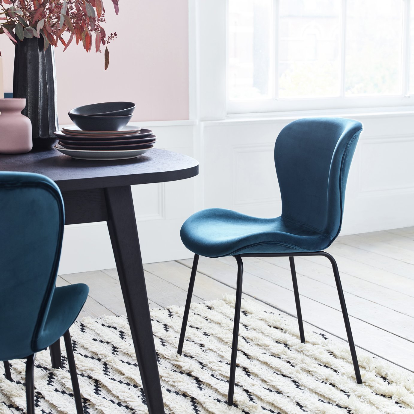 Argos blue velvet chair hotsell