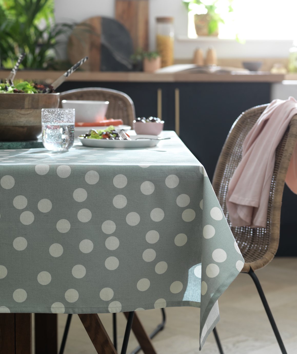 Habitat Spot Wipe Clean Tablecloth - Grey and White