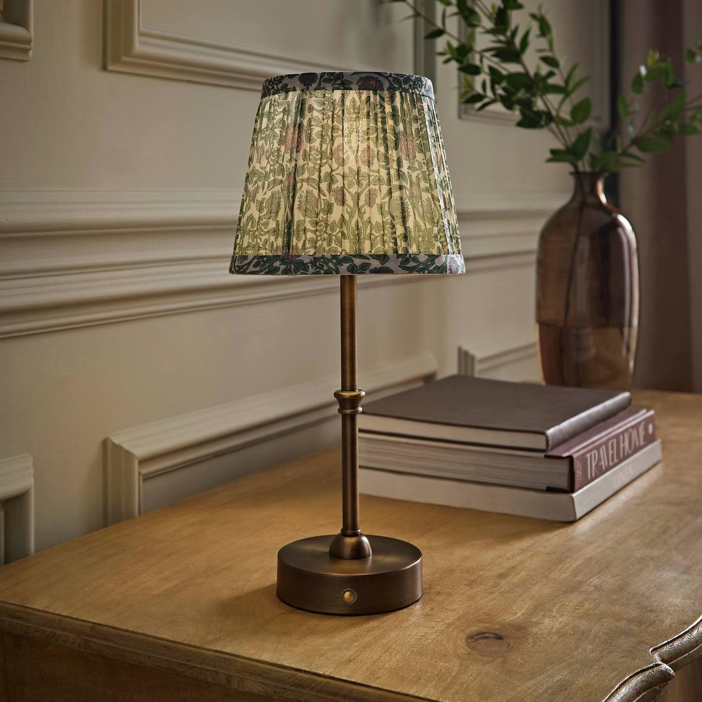 ValueLights Lowe Brass LED Floral Table Lamp - Green