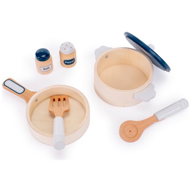 Wooden hot sale saucepan set