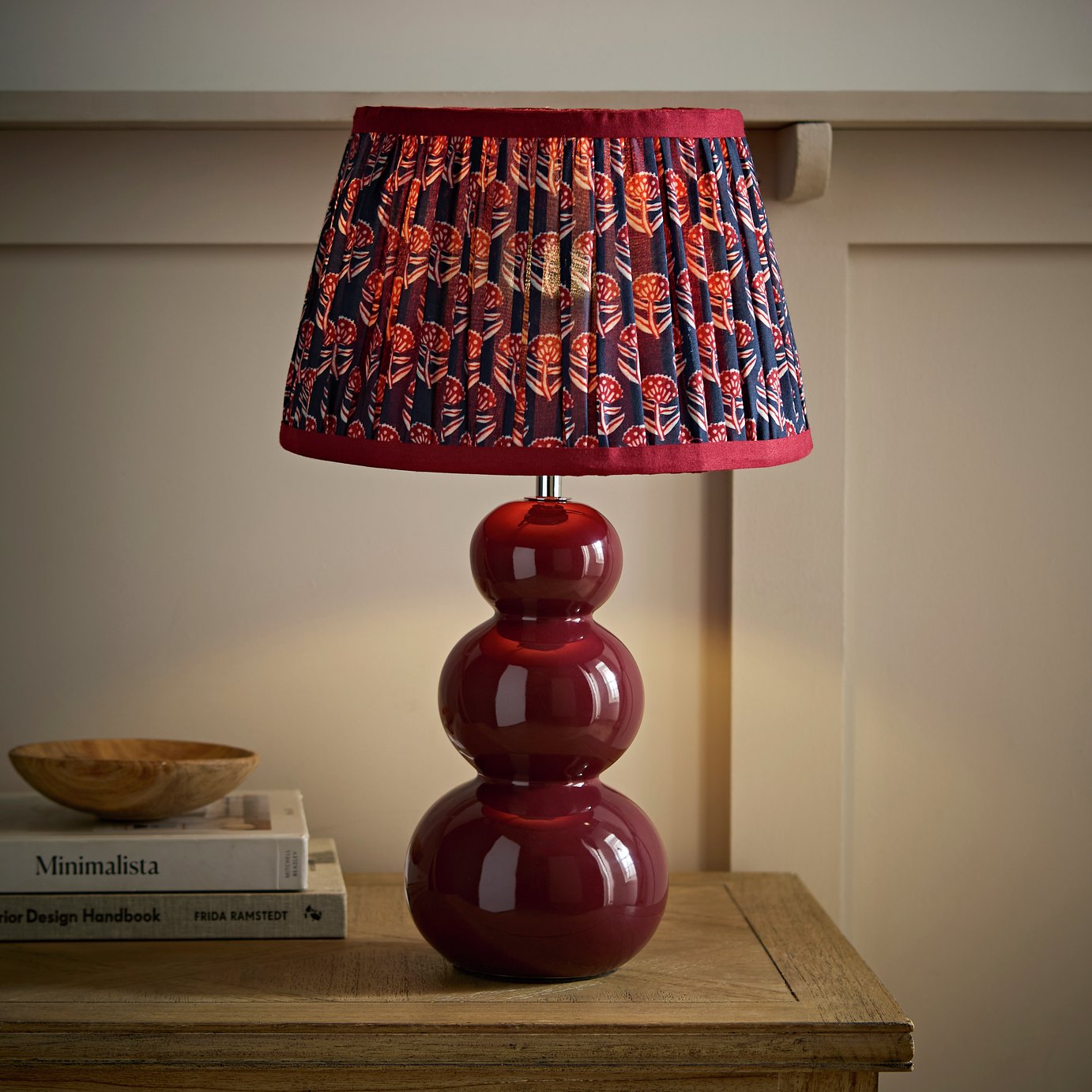 ValueLights Edie Ceramic Bubble Floral Table Lamp - Burgundy