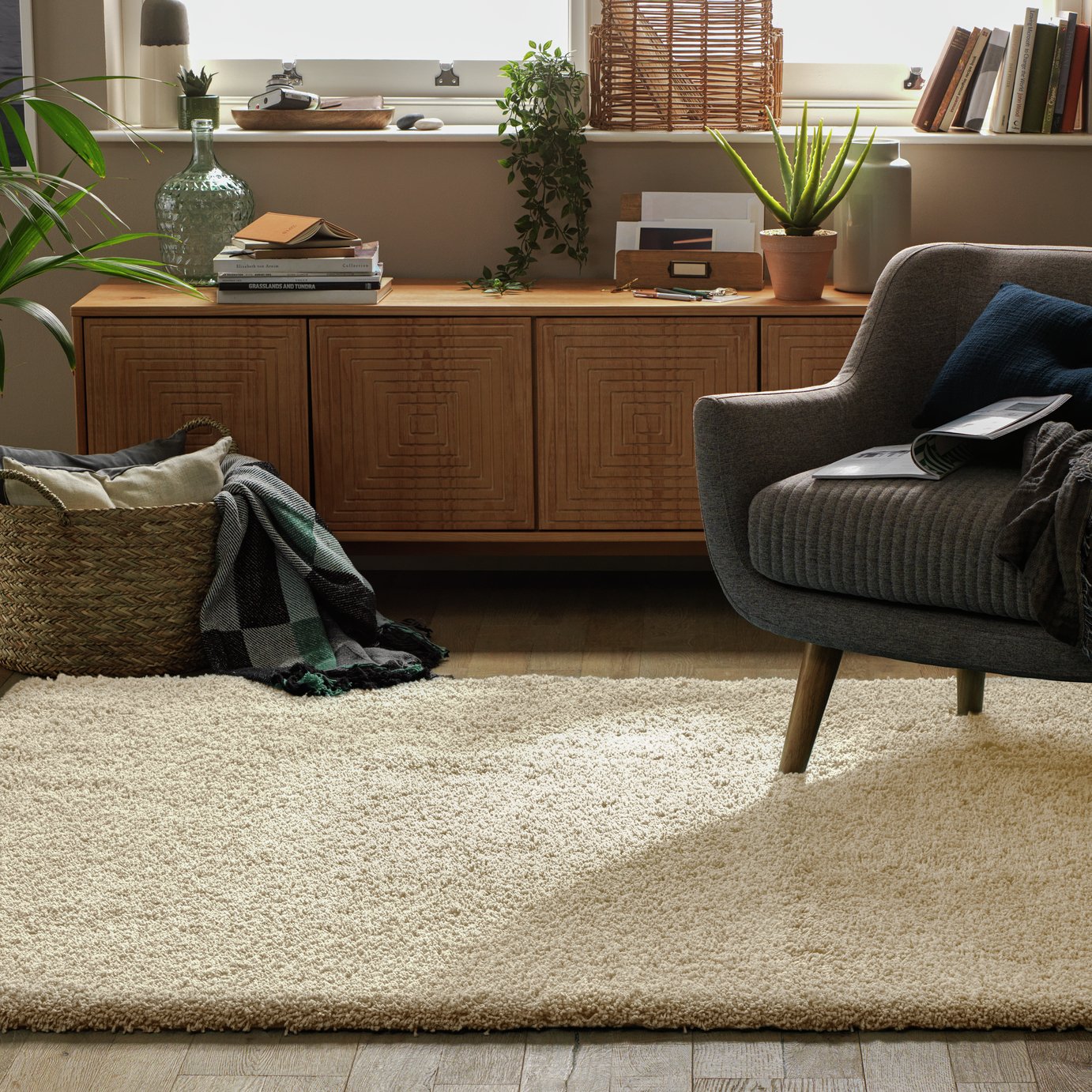 Habitat Noodle Plain Cream Shaggy Rug - 80x150cm