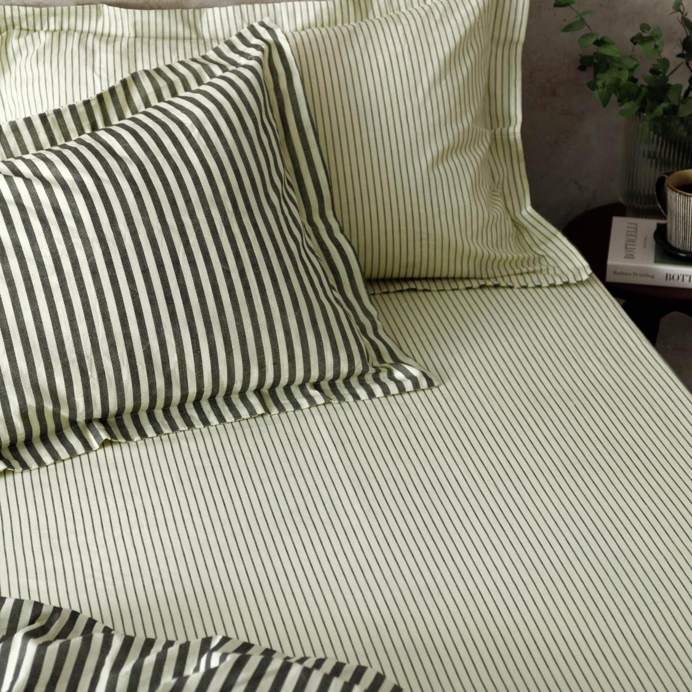 Yard Hebden Cotton Stripe Black Fitted Sheet