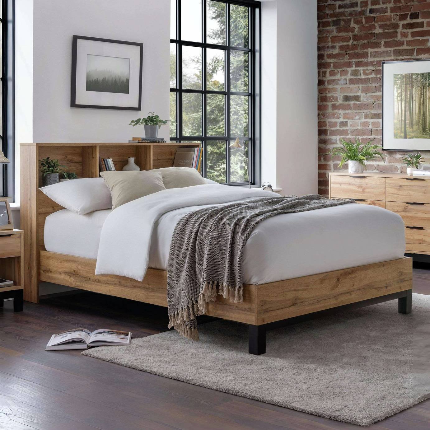 Julian Bowen Bali Kingsize Bedframe - Light Oak