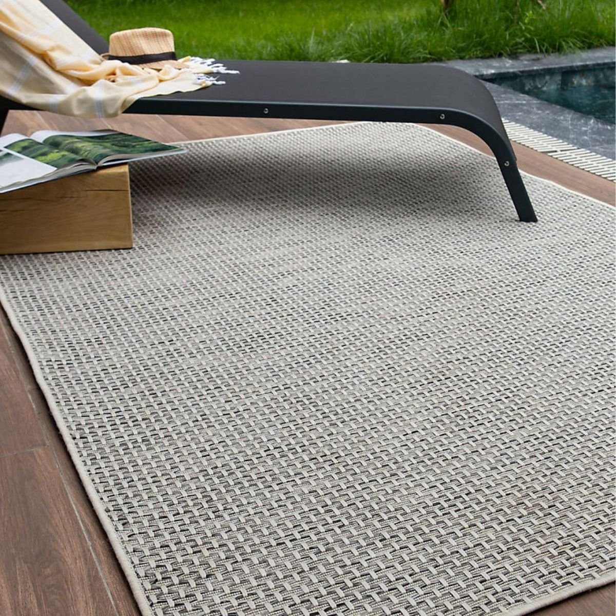The Rugs Cream Magic Outdoor Indoor Plain Patio Rug - 160 x 230cm