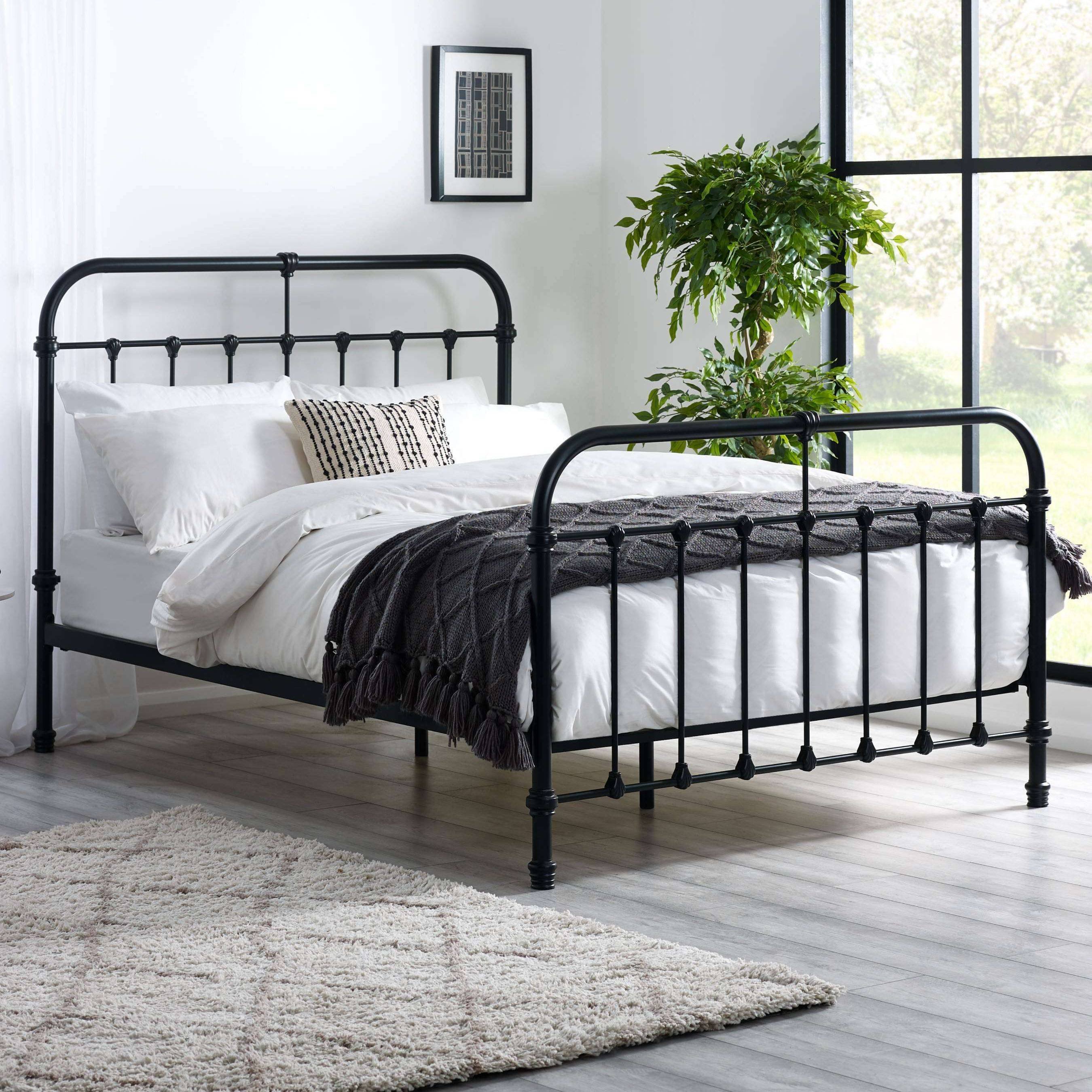 Julian Bowen Logan Small Double Bedframe - Black