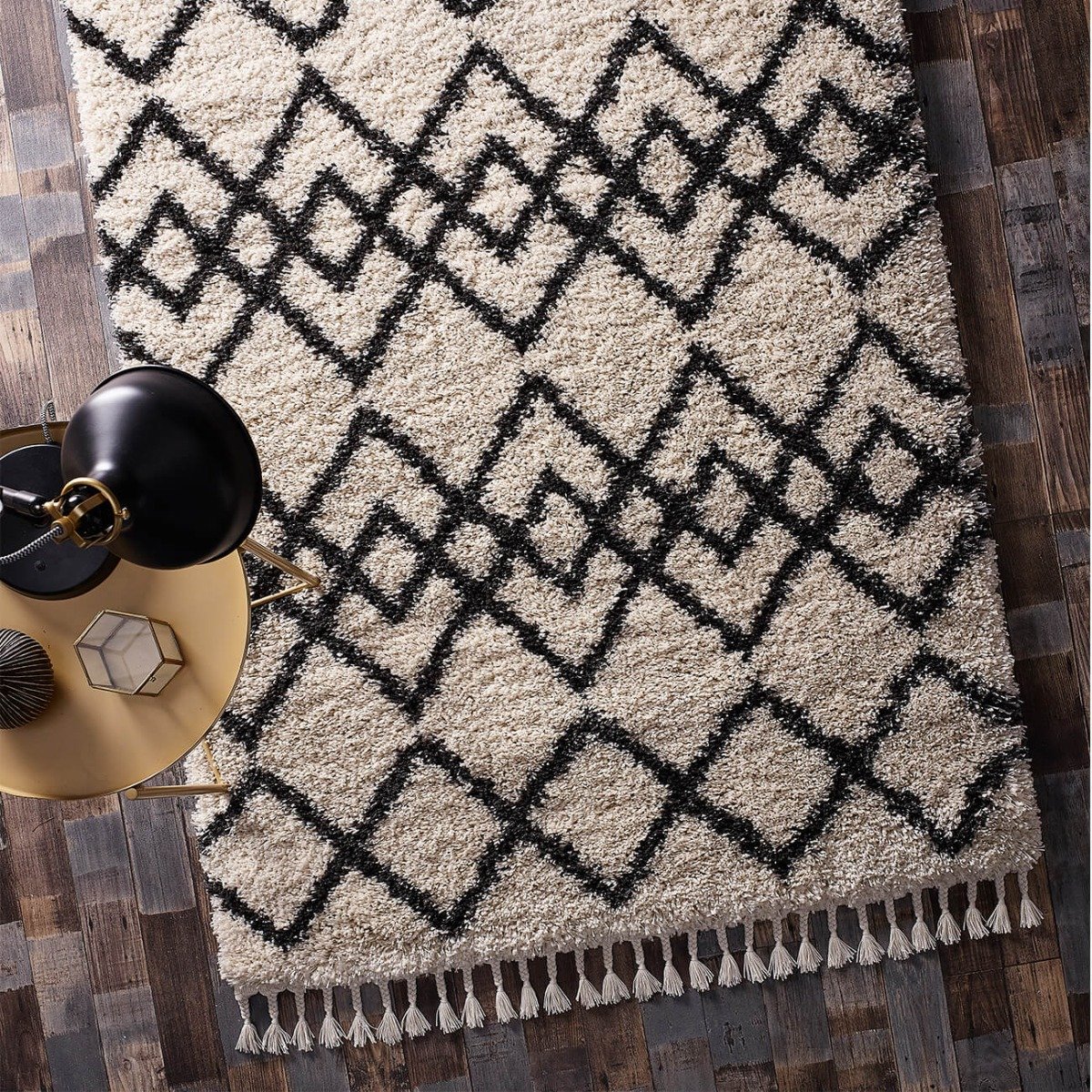 Mega Flooring White Shaggy Geometric Rug - 160 x 230cm
