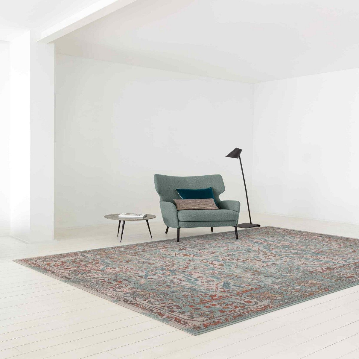 Mega Flooring Green Traditional Abstract Rug - 135 x 200cm
