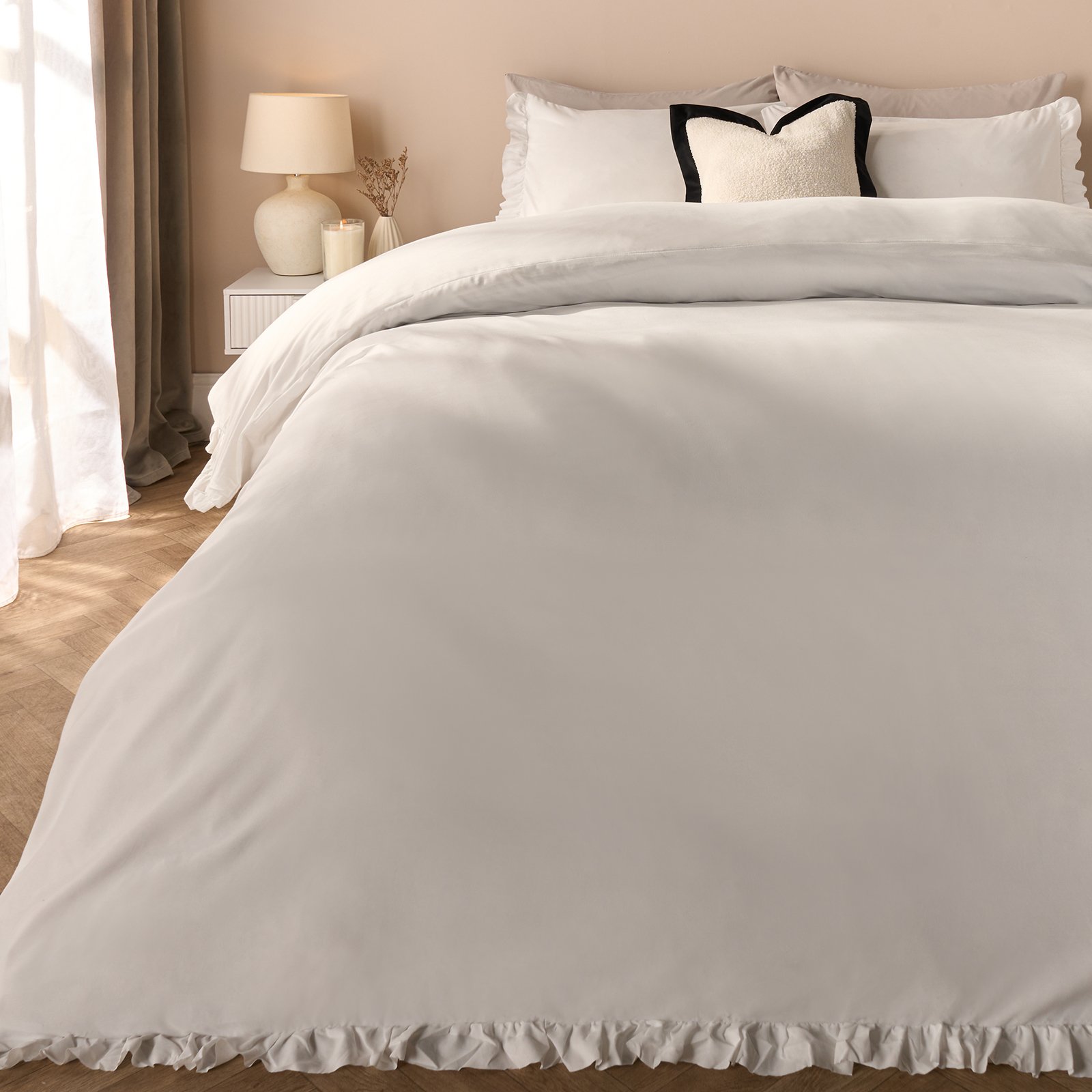 OHS Frill Edge Decor Duvet Cover Set White - King