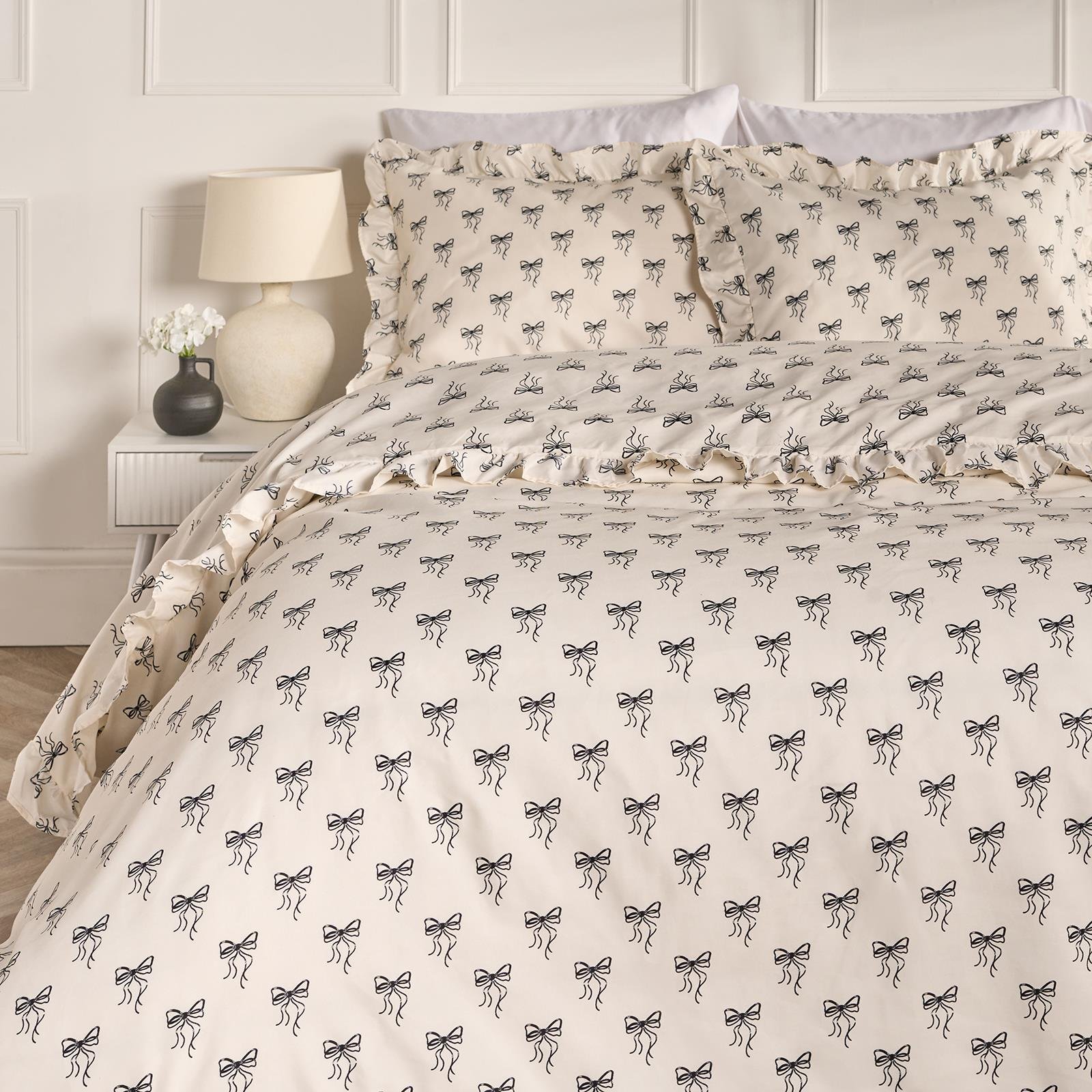 OHS Ditsy Bow Frill Duvet Cover Set Microfibre Bedding Cream - Double