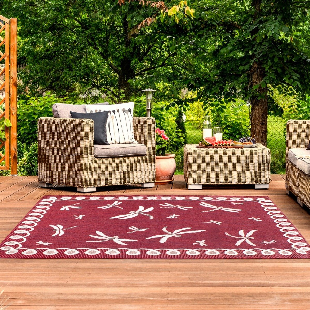 Mega Flooring Red Modern Bordered Rug - 240 x 340cm