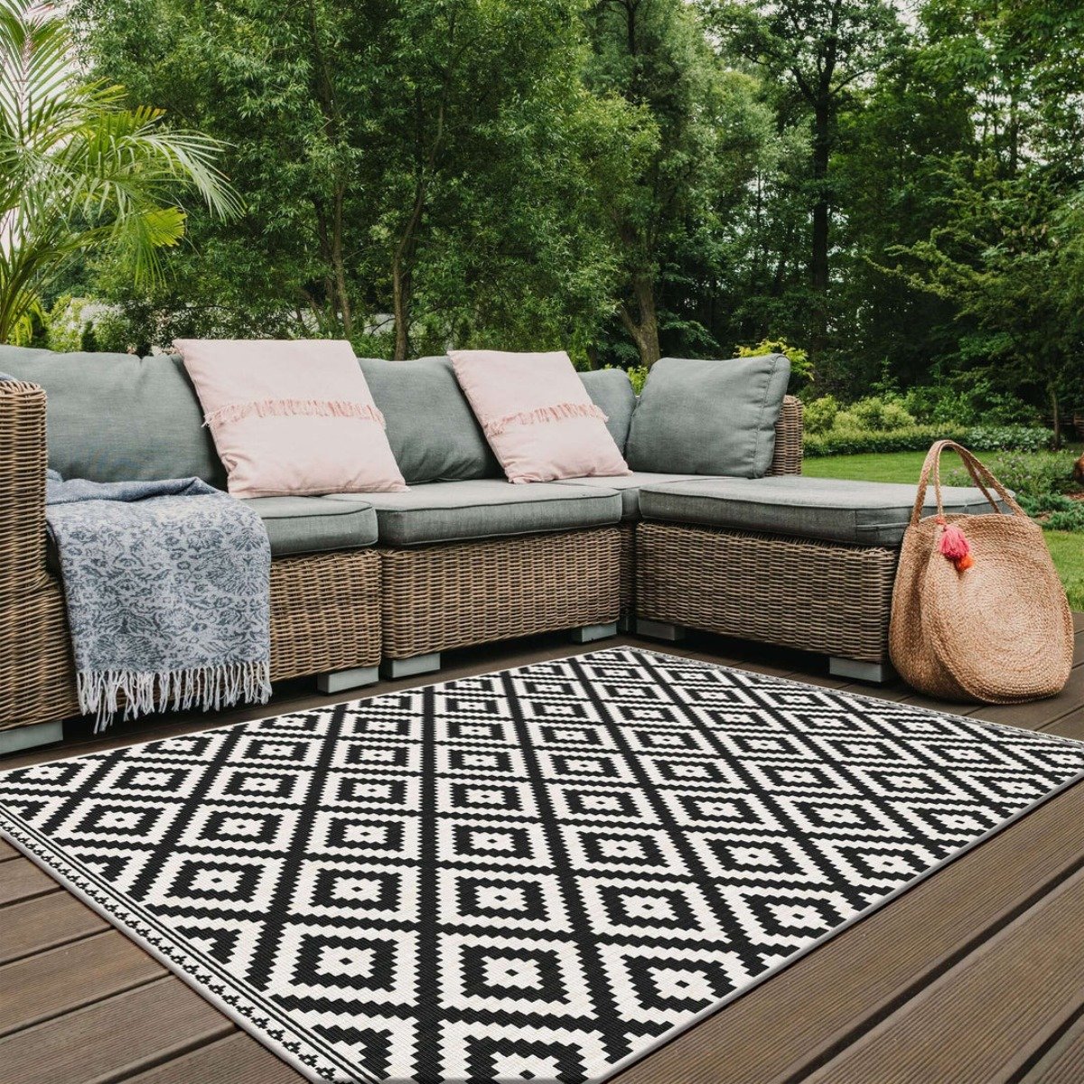 The Rugs Black and White Duo Weave Diamond Reversible Outdoor Rug - 120 x 170cm