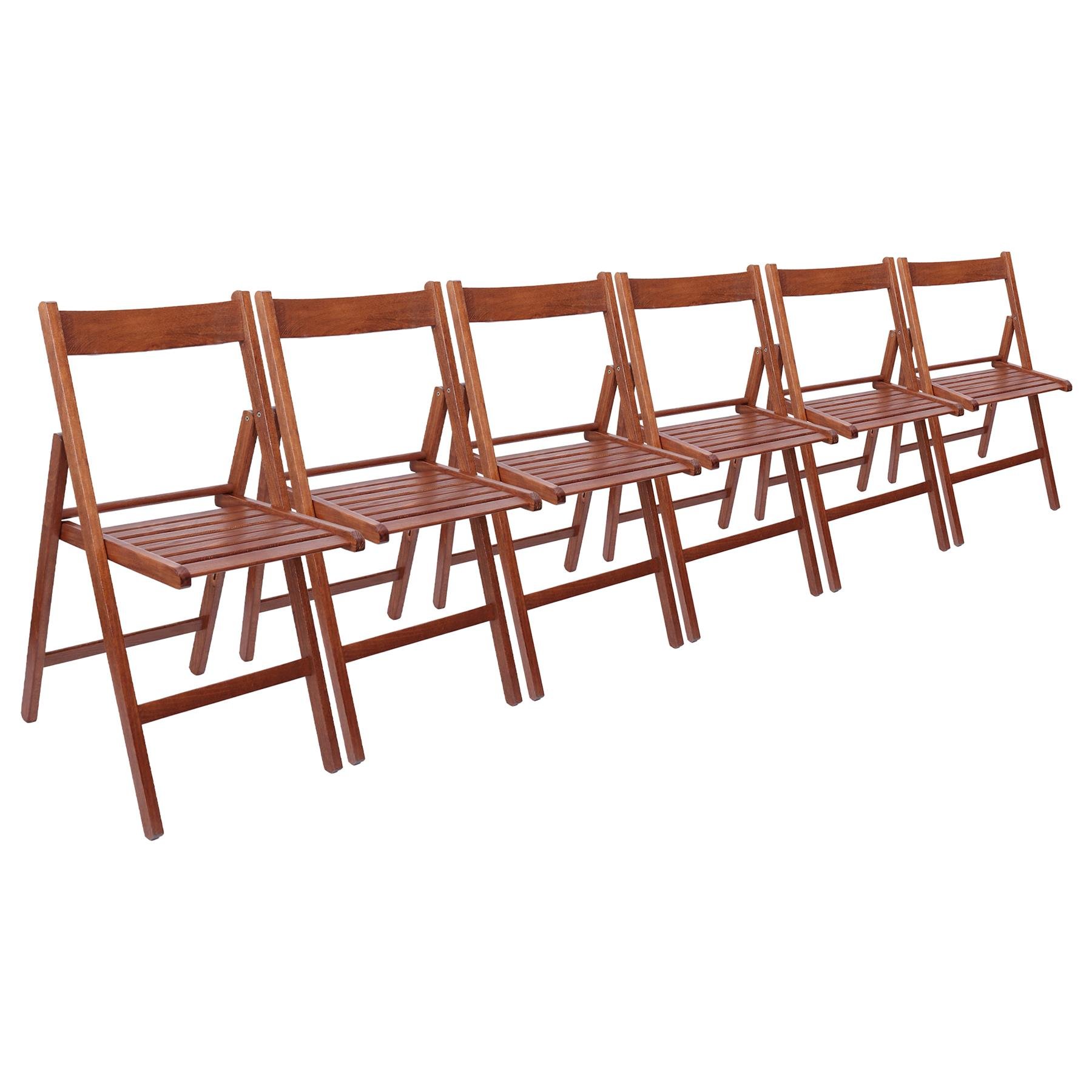 Harbour Housewares Beech Wood Folding Chairs Pack of 6 - Walnut