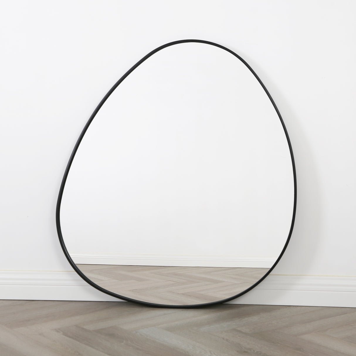 HomeGardenDirect Anax Pebble Framed Mirror - 110x90cm - Black