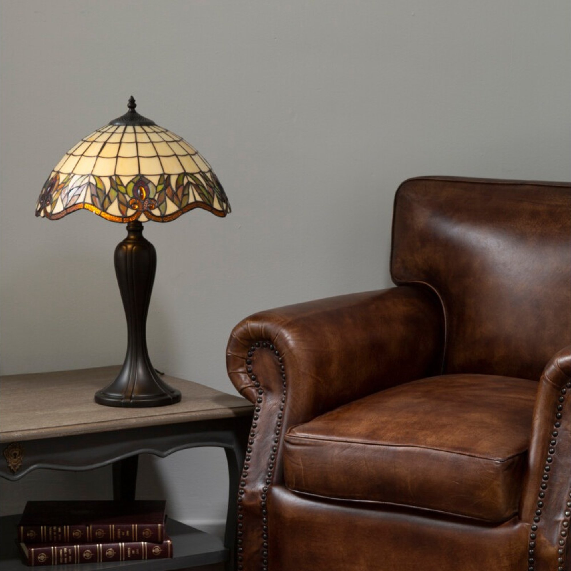 Orsina Wisteria Tiffany-Style Glass Table Lamp – Brown