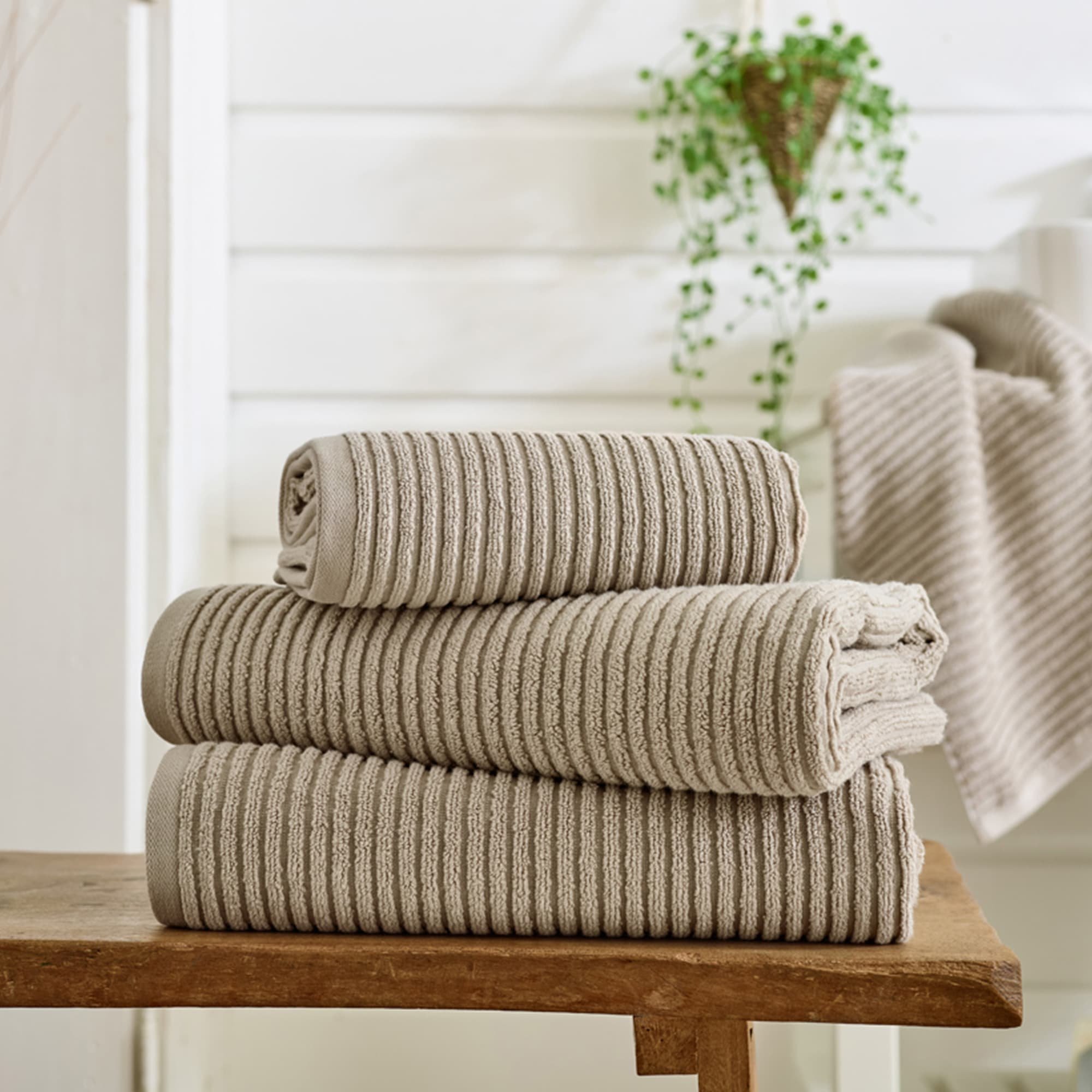 Deyongs Sereno Soft Textured Cotton Face Cloth - Stone