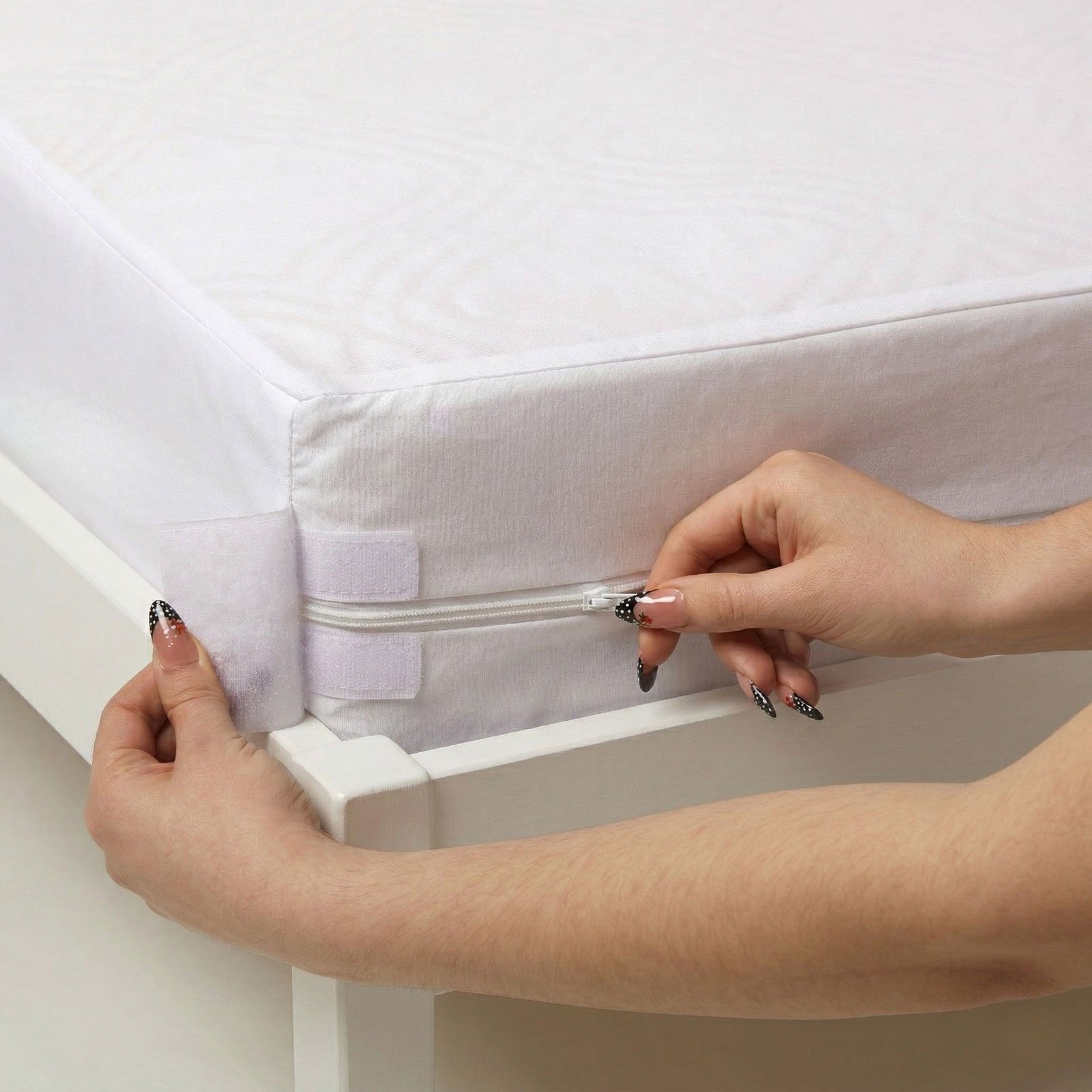 Homescapes Pack of 2 Full Coverage Waterproof Mattress Protectors - Cot