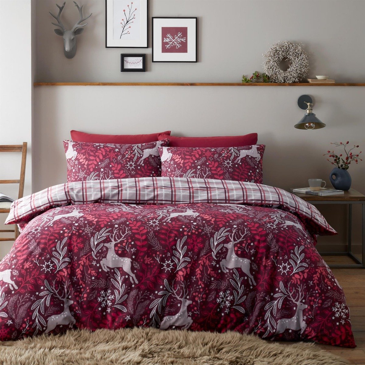 Portfolio Home Winter Stags Red Duvet Cover Set - Single