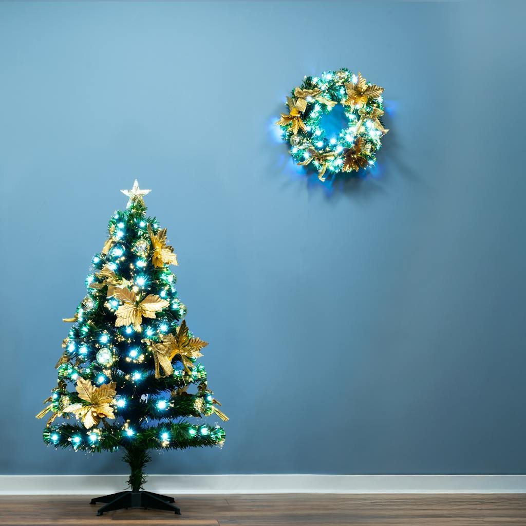 Christmas Tree World 4ft Gilded Poinsettia Fir Fibre Optic Tree