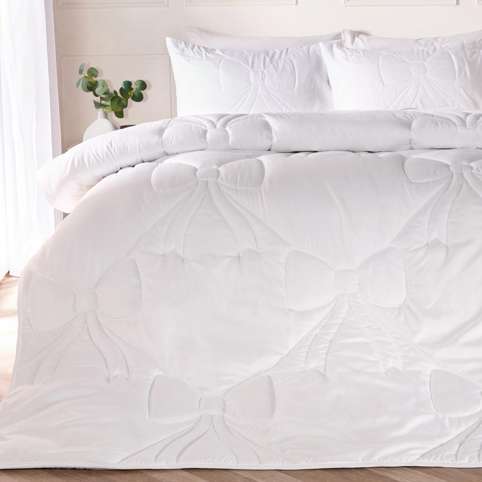 OHS White Bow Lattice Coverless 7.5 Tog Duvet Bedding Set - Double