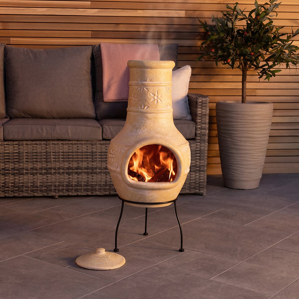 Charles Bentley Snug Valencia Clay Chiminea - Beige
