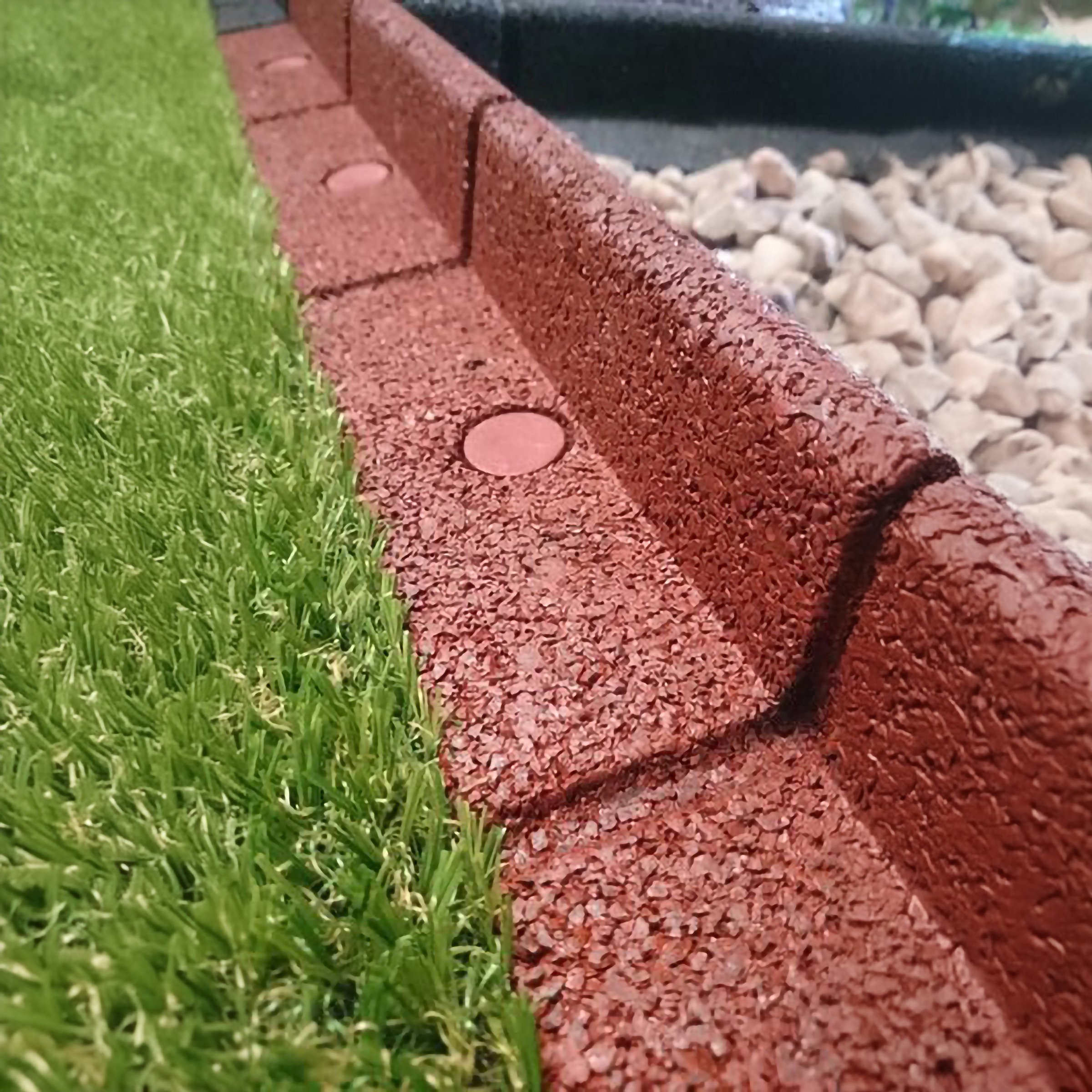 Primrose Flexiborder Flexible Garden Edging for Lawn Border Edge in Red - 10m
