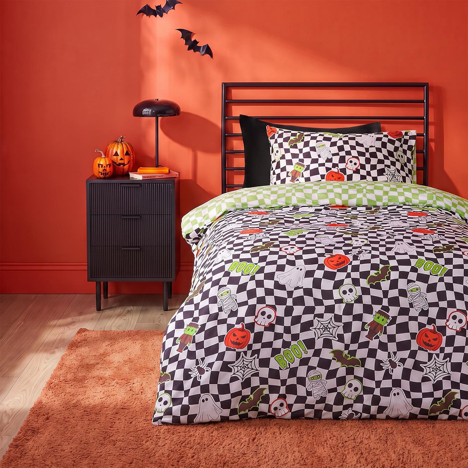 OHS Kids Halloween Sticker Print Duvet Cover Set - Mono - Single