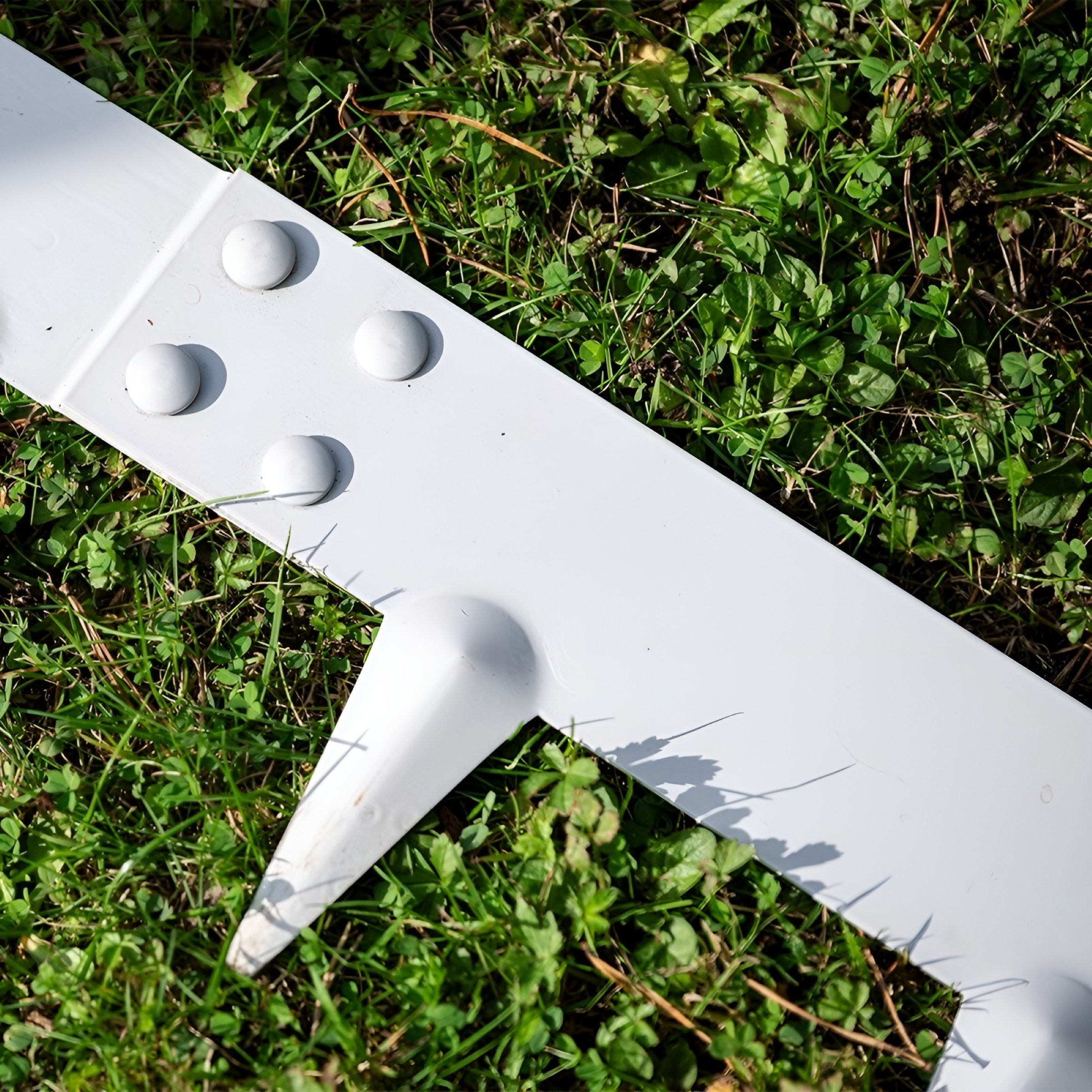 Primrose Steel Modular Garden Edging Pieces - Light Grey / 5m