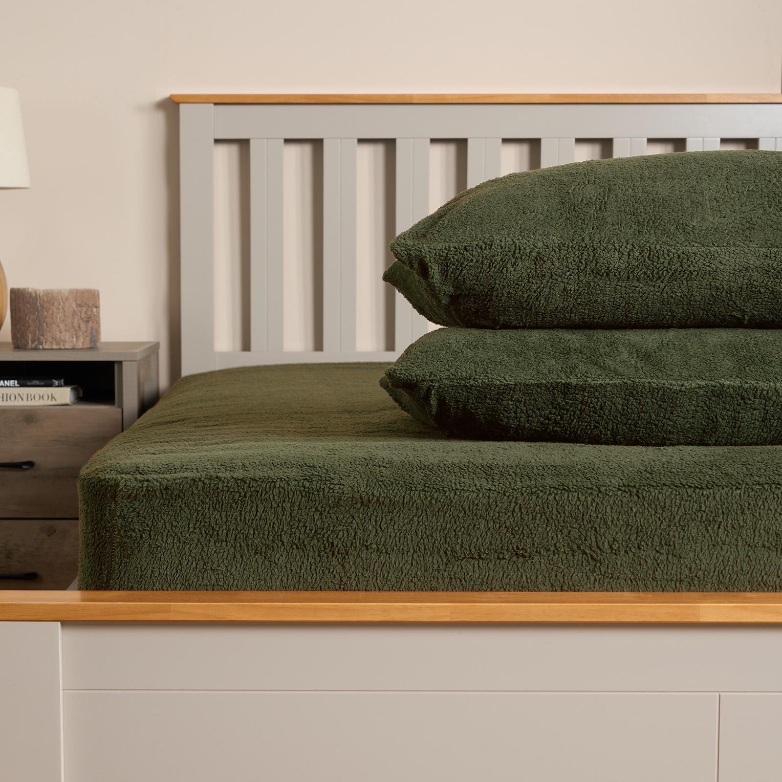 OHS Teddy Fleece Thermal Fitted Bed Sheet Woodland Green - King