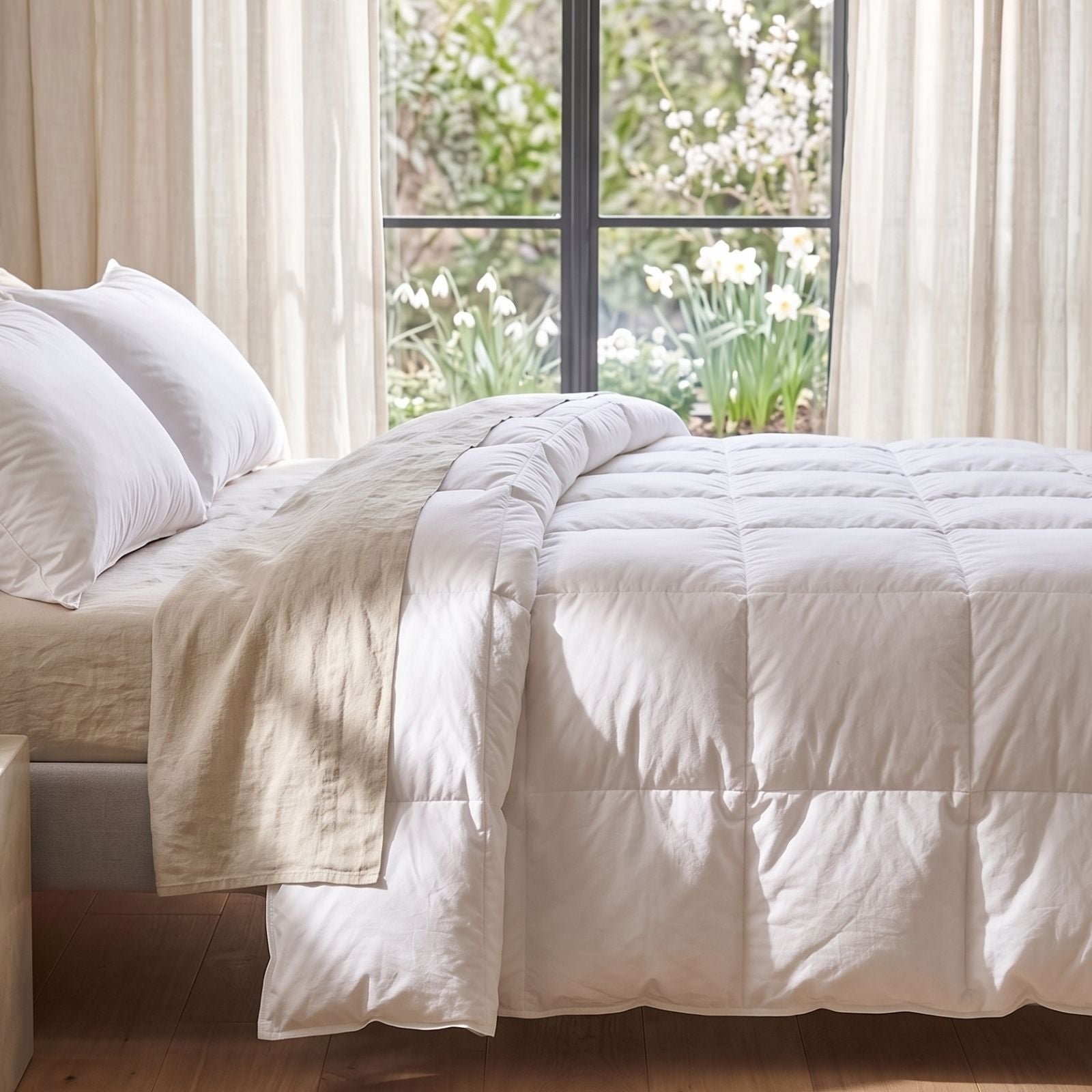 Homescapes Luxury 60% Duck Down 4.5 Tog Duvet - Super King