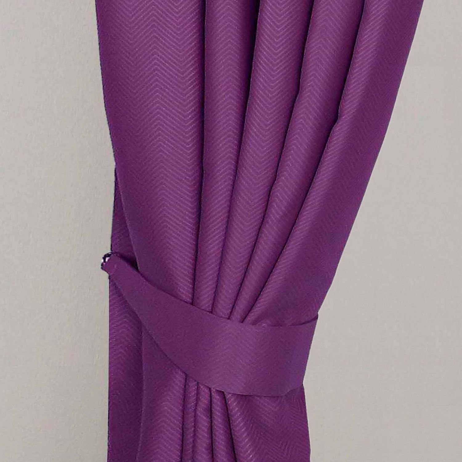 Homescapes Pack of 2 Herringbone Chevron Curtain Tie Backs – Aubergine