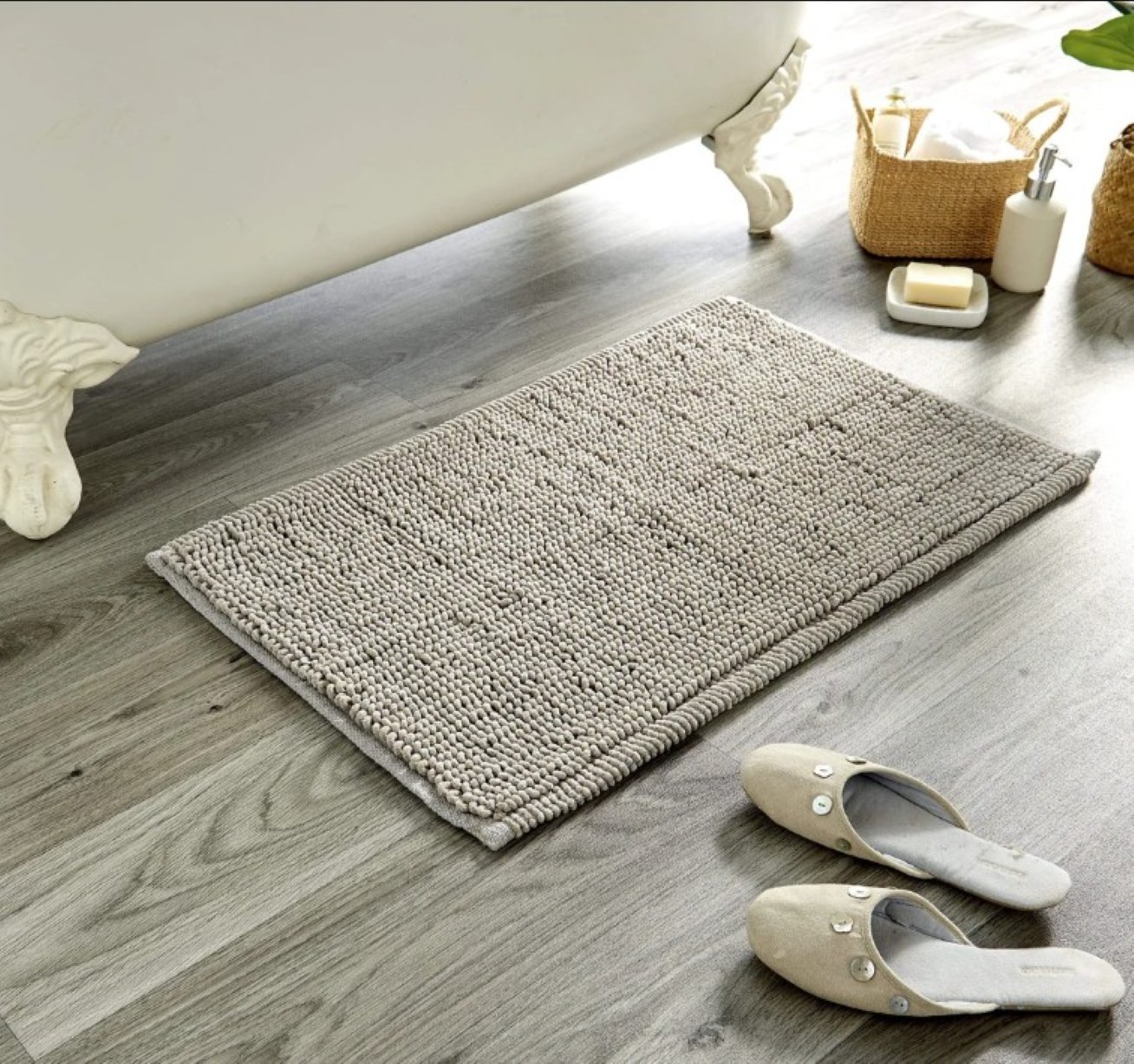 New Edge Blinds Pebbles Super Soft Bath Mat - 80cm x 50cm - Silver