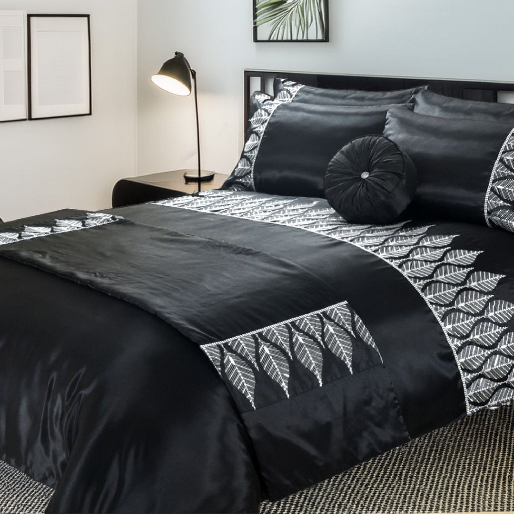 Snug City Black & Silver Sequin Duvet Cover And Pillowcase Set - Single
