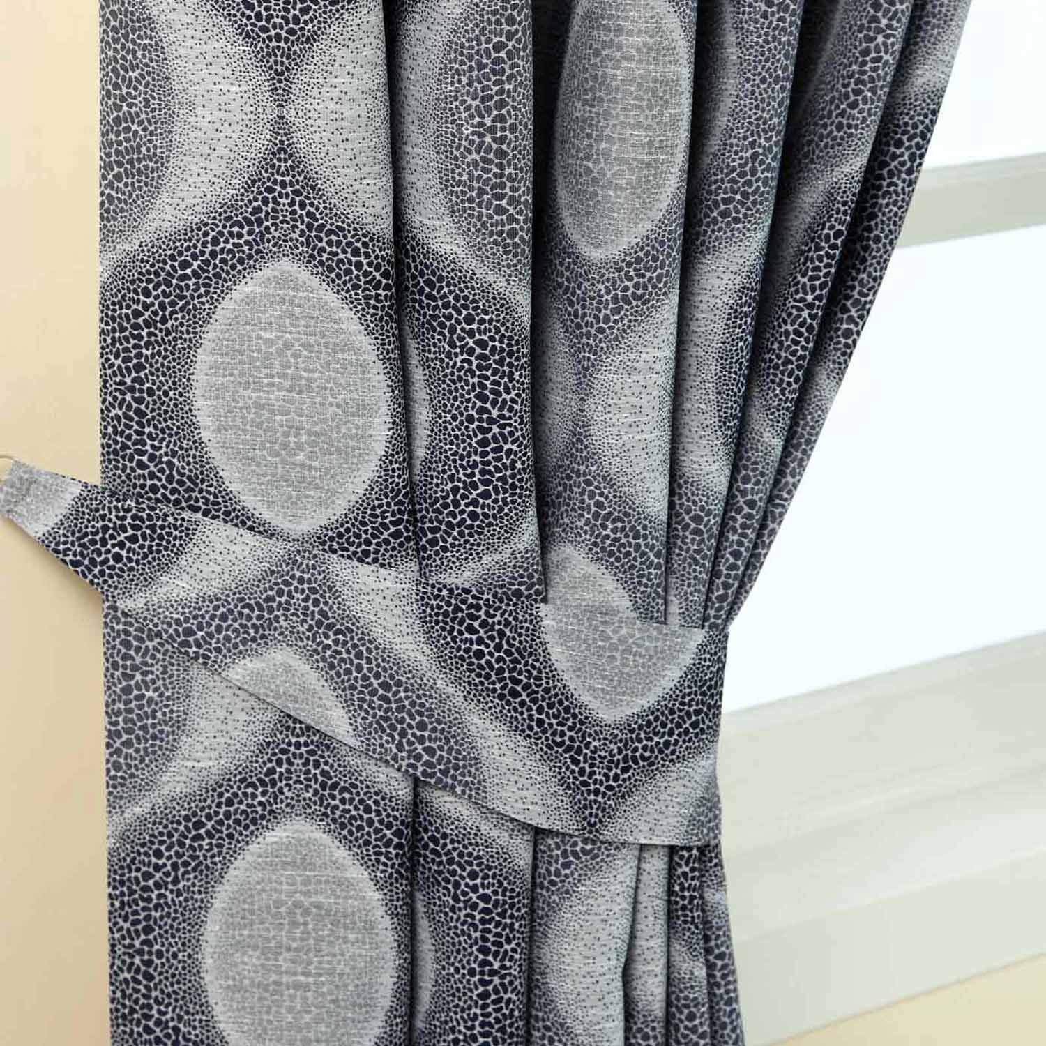 Homescapes Pack of 2 Modern Curve Jacquard Curtain Tie Backs – Blue