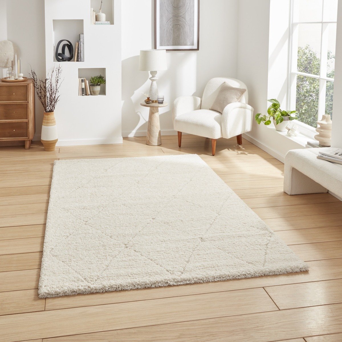Mega Flooring White Shaggy Geometric Rug - 120 x 170cm