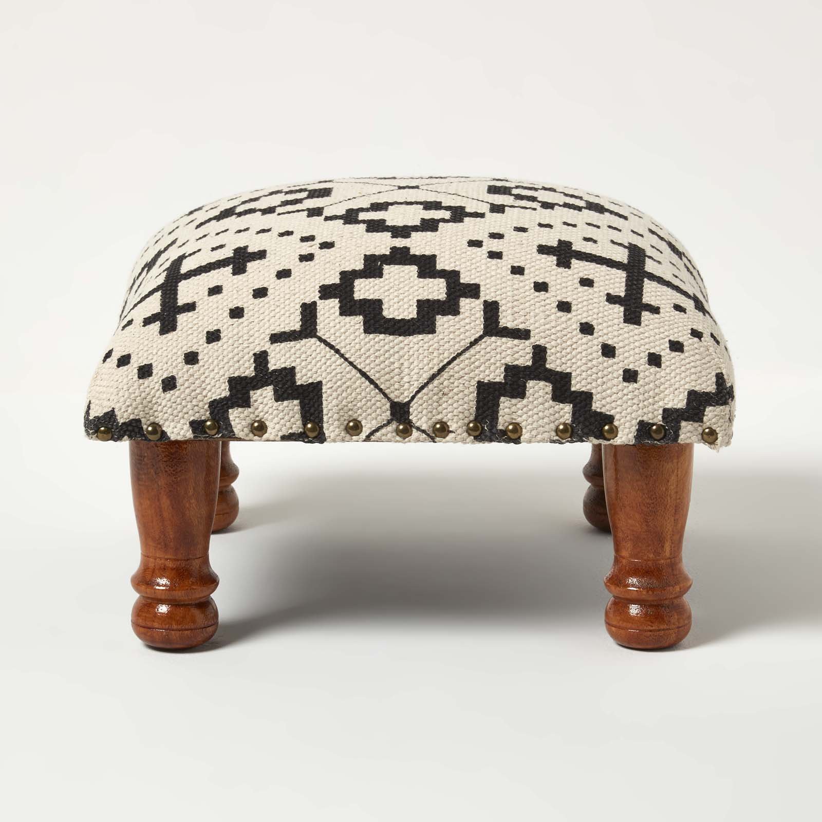 Homescapes Reva Geometric Footstool – 40 x 40 x 25 cm – Black