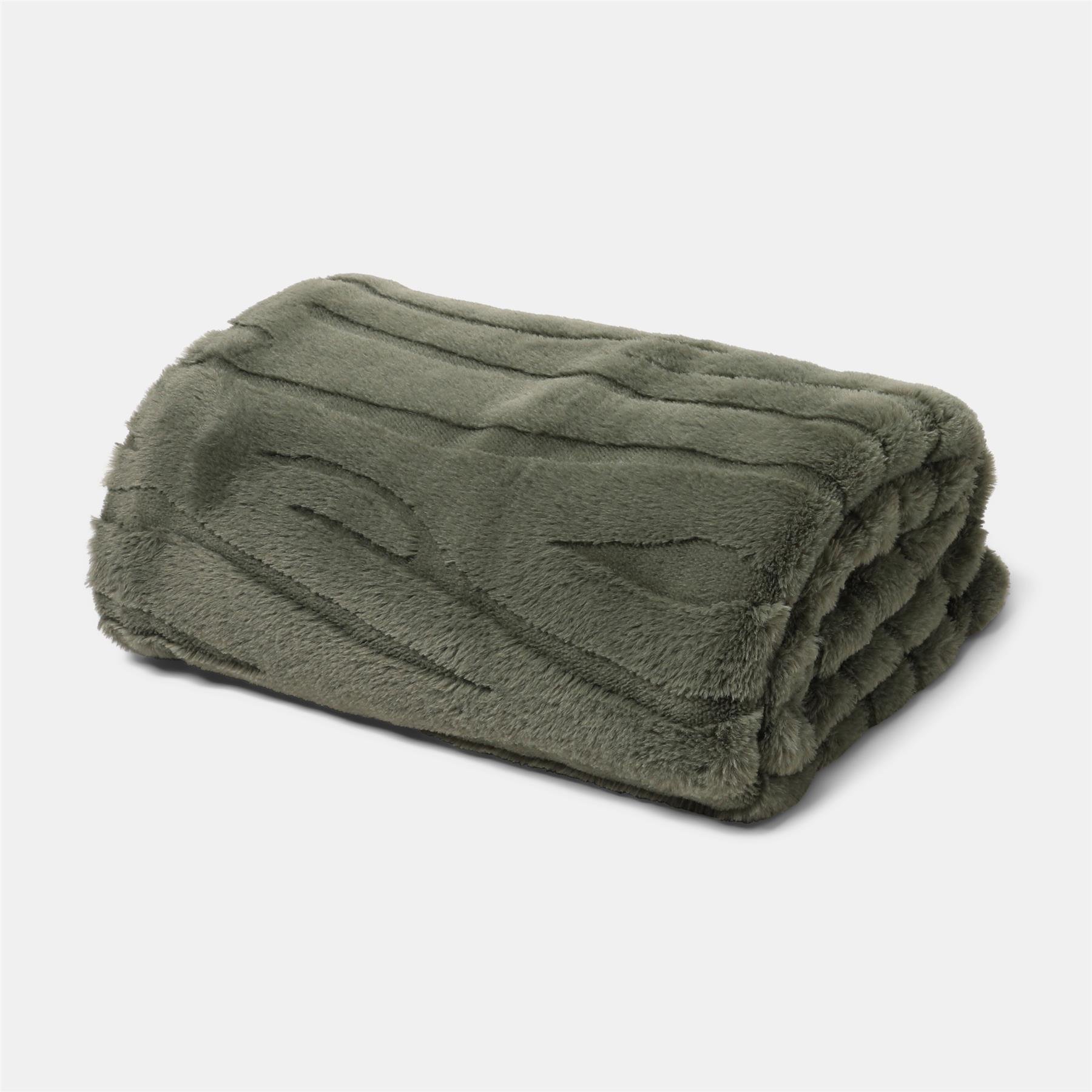 OHS Carved Faux Fur Throw - 120 x 150cm - Woodland Green