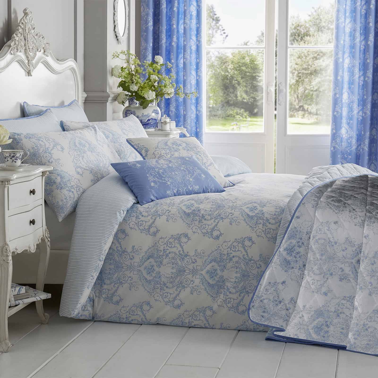 Homescapes Cotton French Toile Blue Bedding Set - Super King