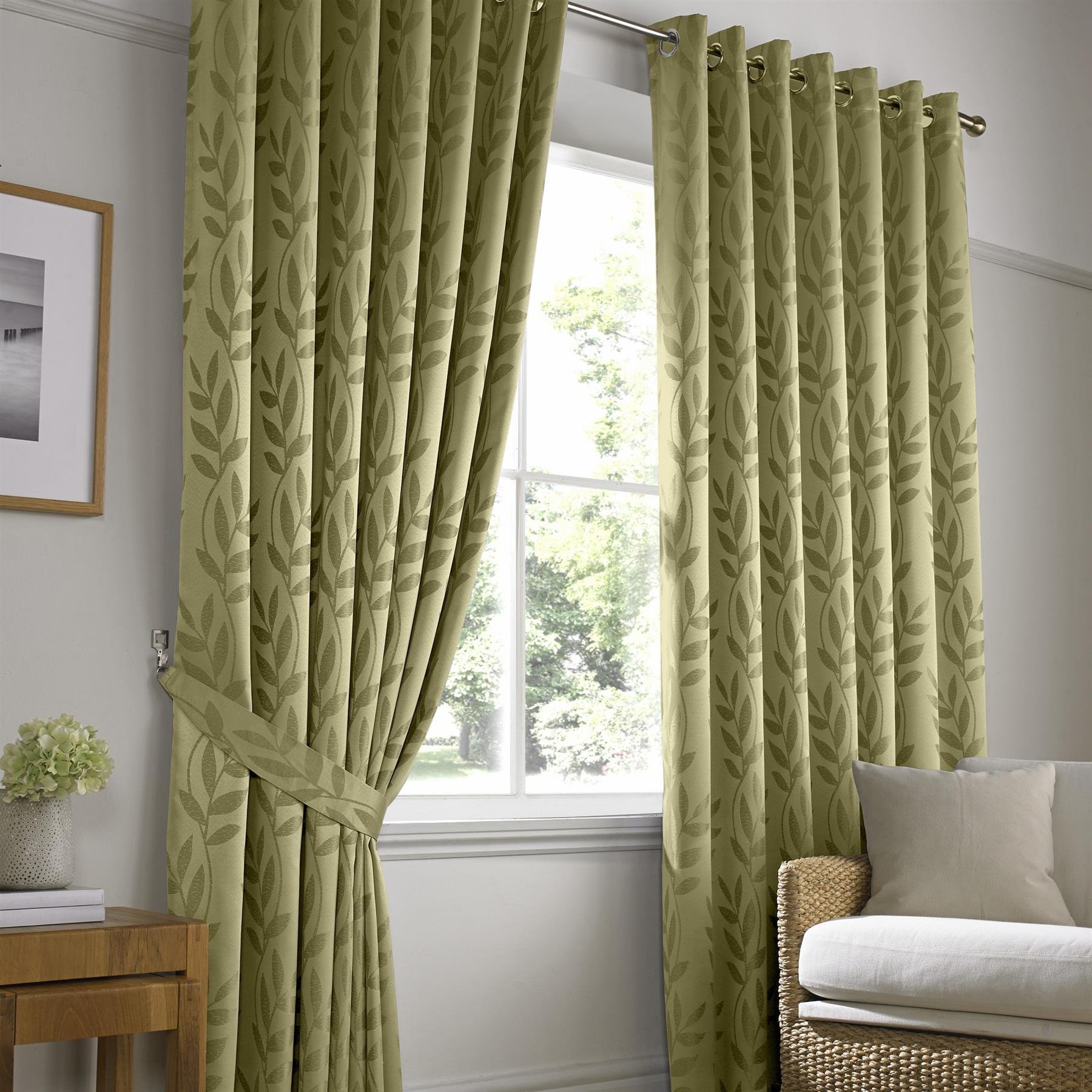 Luxury Living Jacquard Leaf Lined Eyelet Curtains 168cm x 137cm - Green