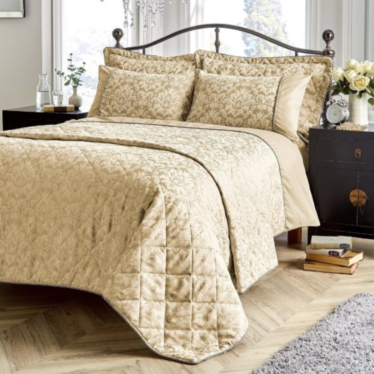 New Edge Blinds Savoy Woven Jacquard Gold Duvet Set - Super King