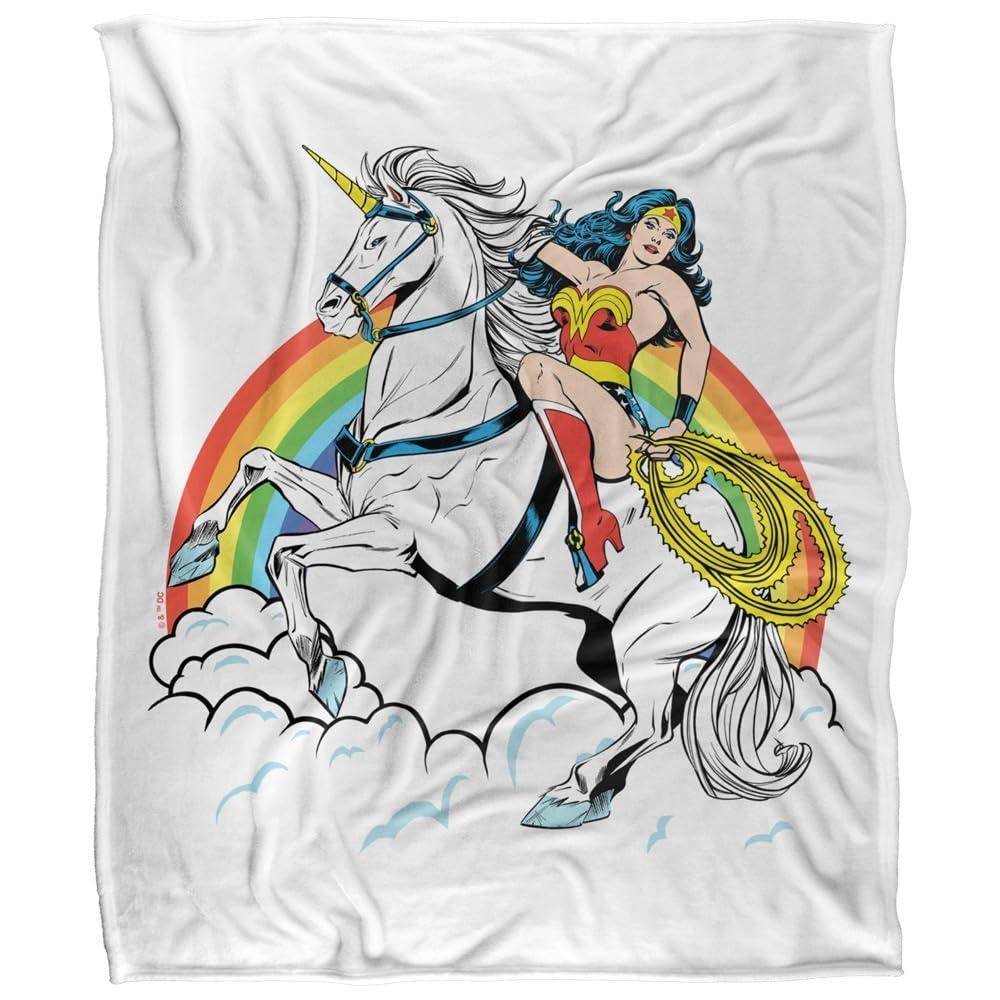 Wonder Woman Strong Warrior Soft Touch Blanket - 147cm x 91cm