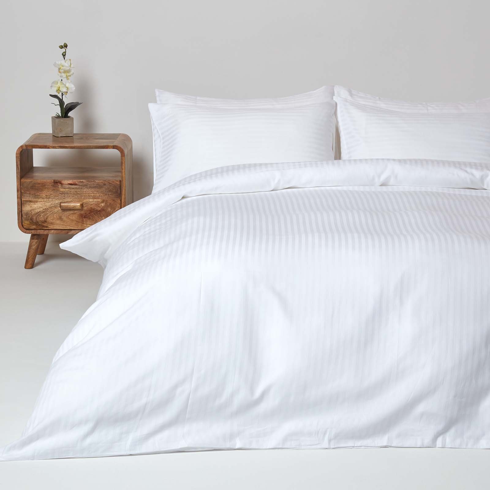 Homescapes Egyptian Cotton White Satin Stripe Bedding Set - Single