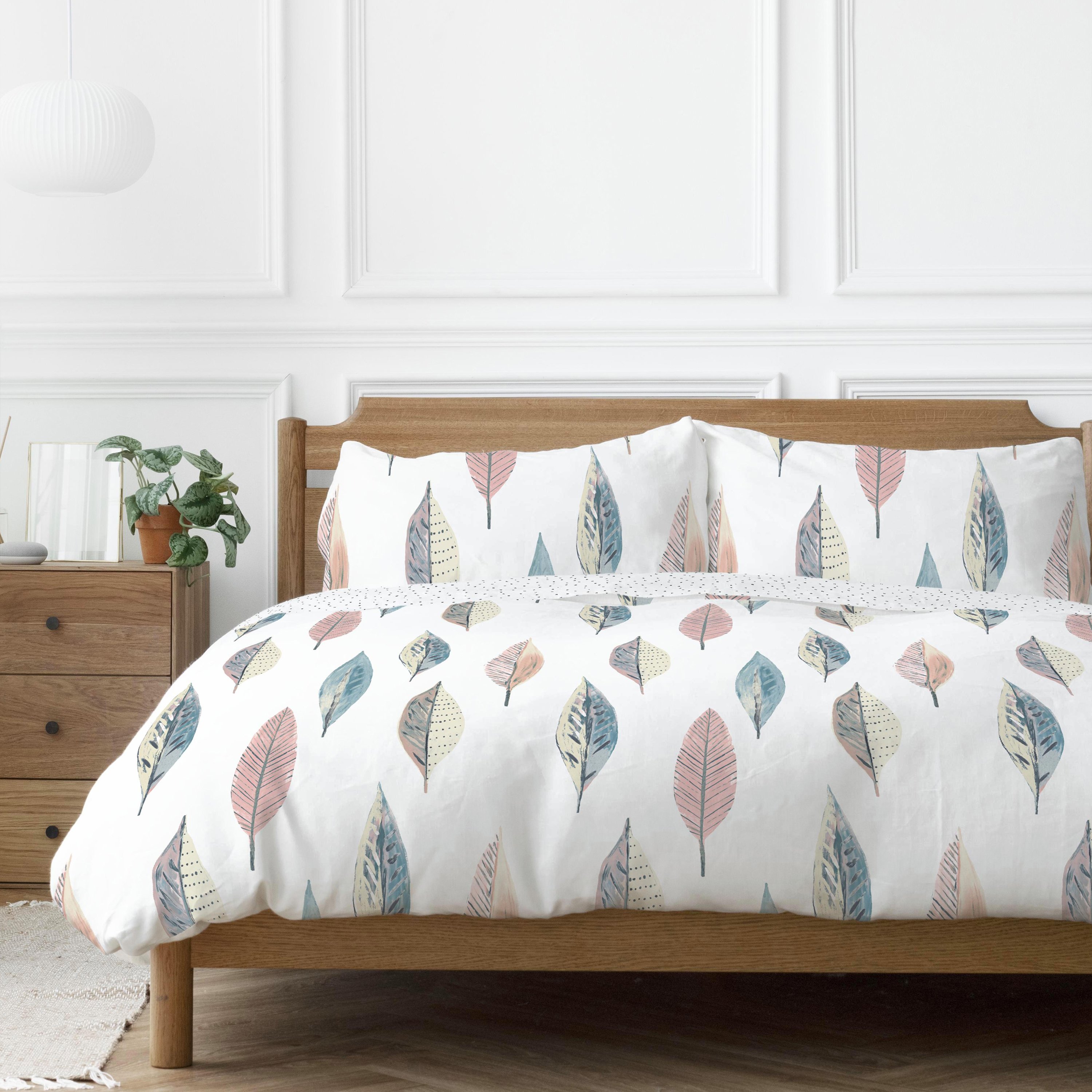 Copenhagen Home Flynn Leaf Duvet Set - King - Pastel White