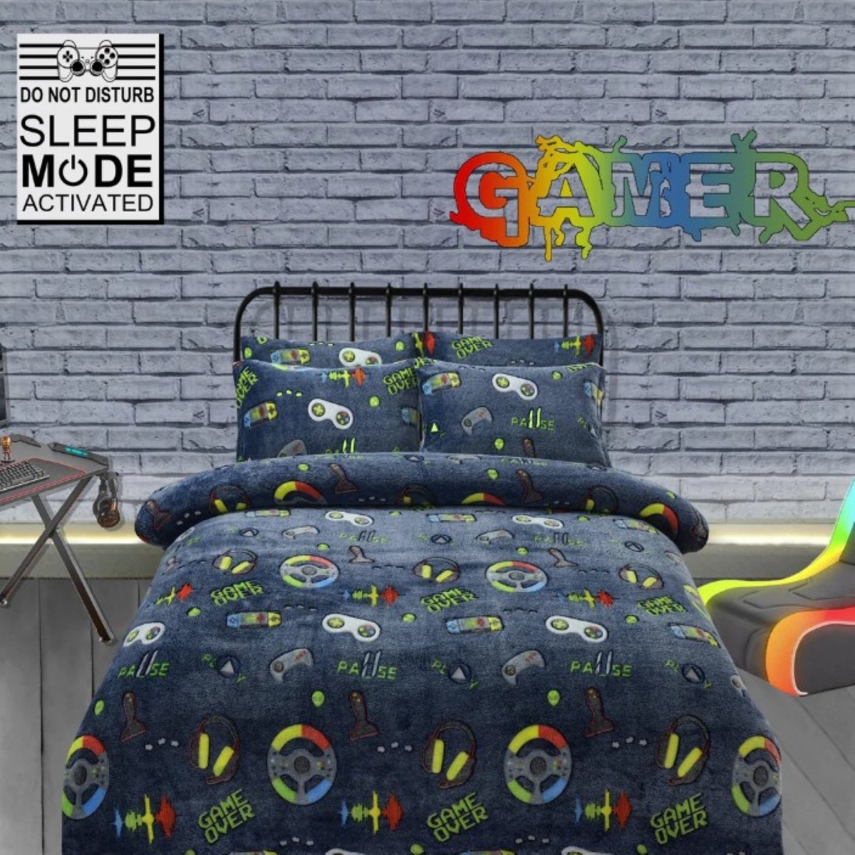 New Edge Blinds Gamer Station Glow in the Dark Teddy Duvet Set  - Double