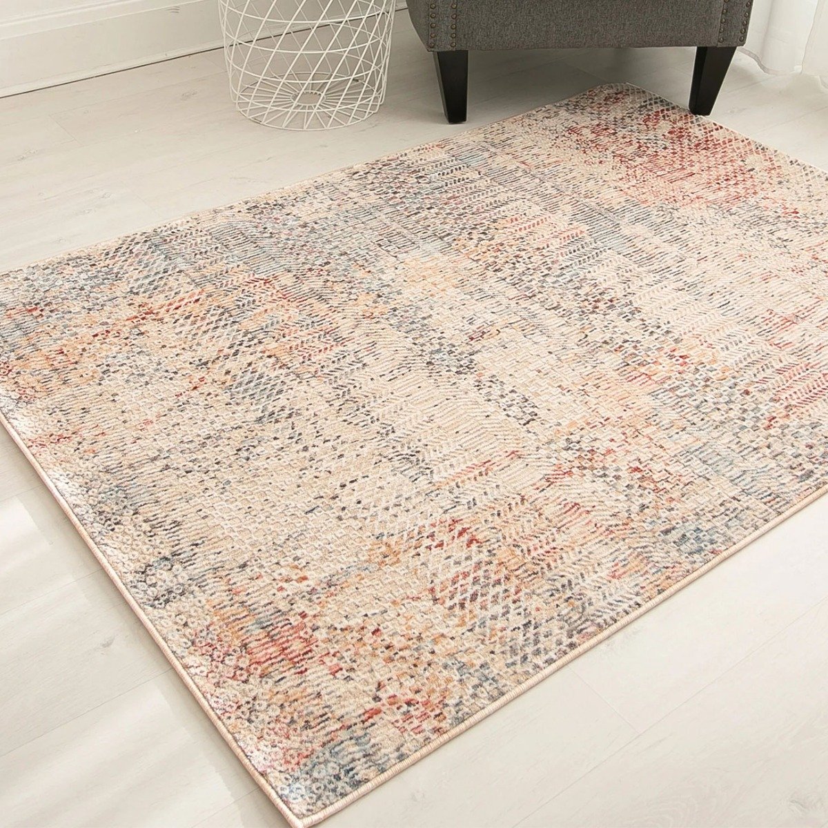 Mega Flooring Beige Traditional Abstract Rug - 160 x 230cm