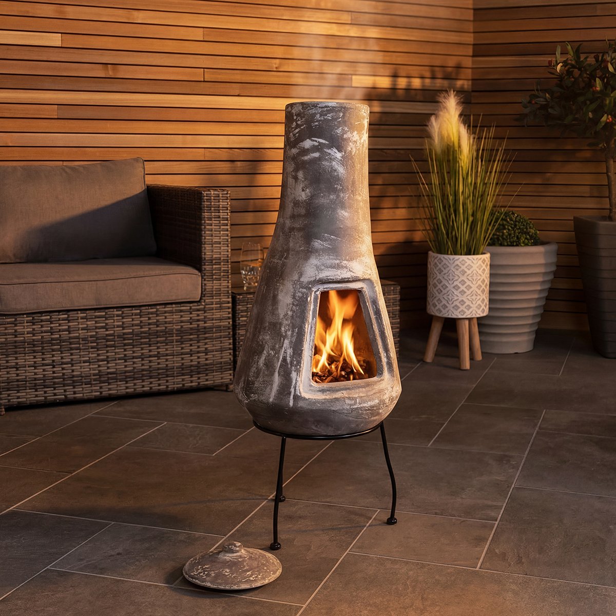 Charles Bentley Snug Medium Barcelona Clay Chiminea - Grey