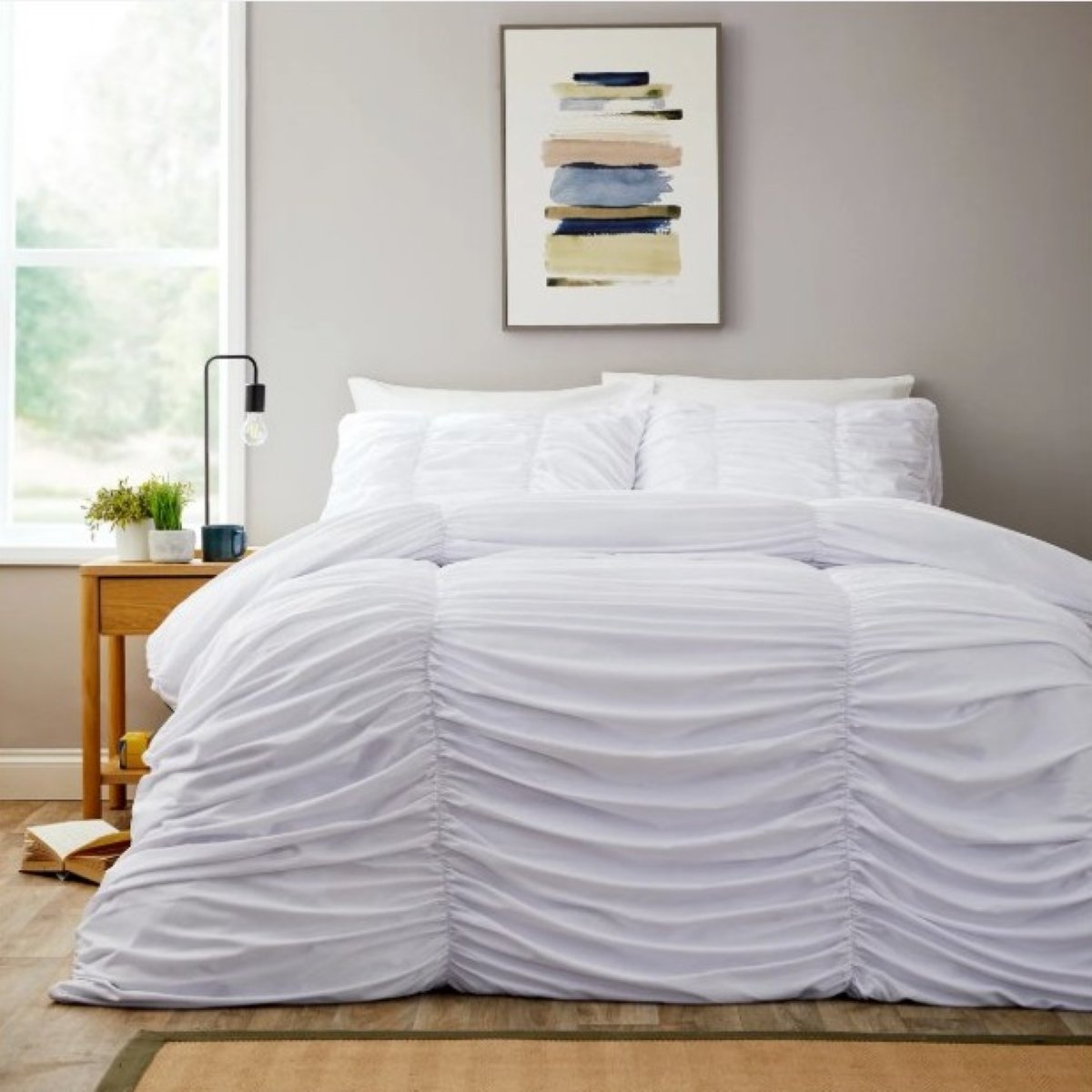 New Edge Blinds Ruched White Duvet Set - Super King