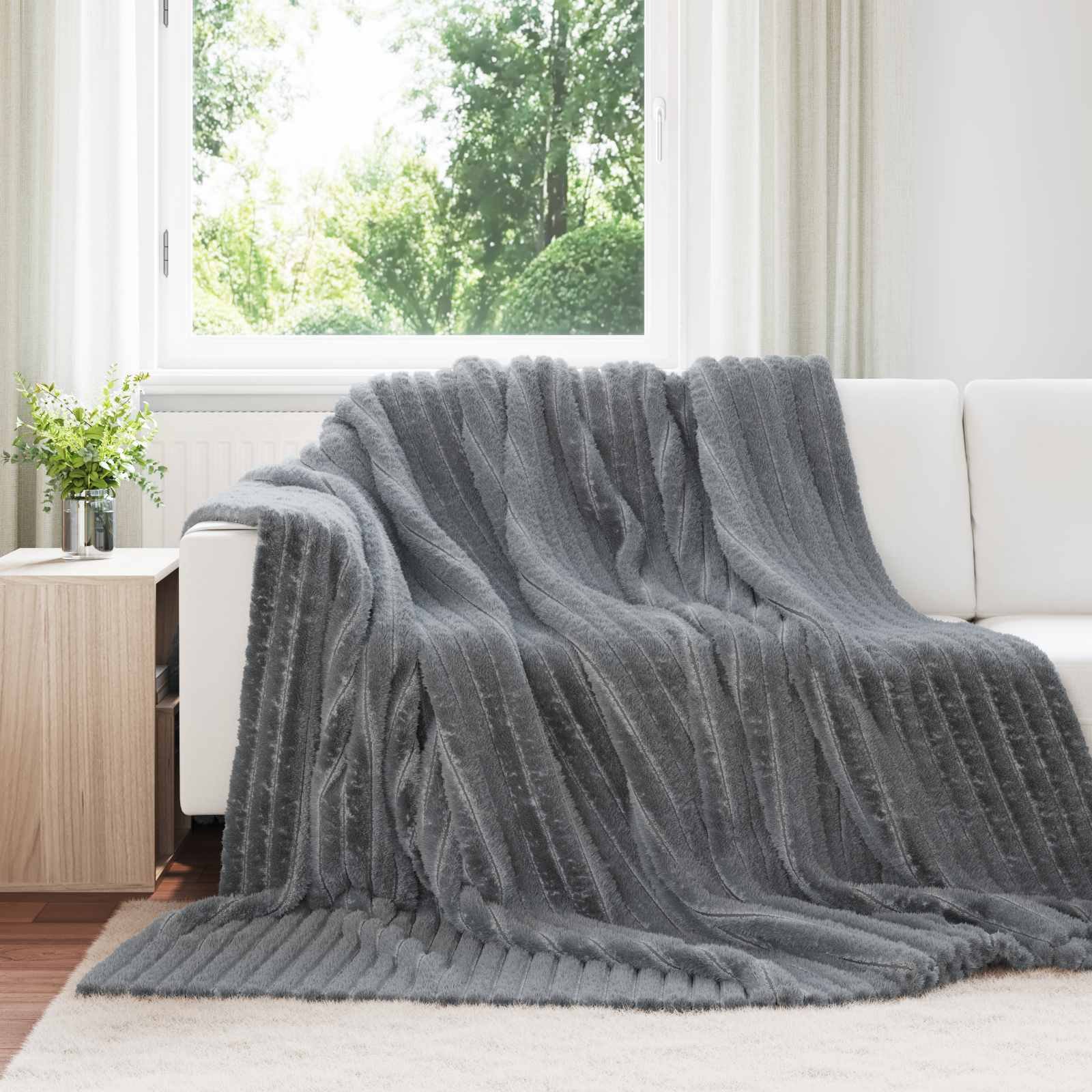 Walplus 260 g/m2 Fleece Throw Blanket - Dark Grey - 270 x 240 cm